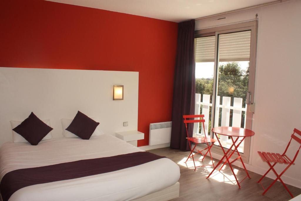 Latitude Ouest Hotel Restaurant & Spa Locronan Quarto foto
