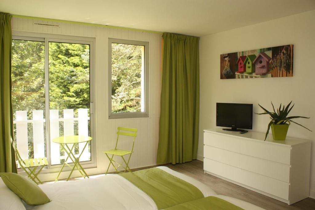 Latitude Ouest Hotel Restaurant & Spa Locronan Quarto foto